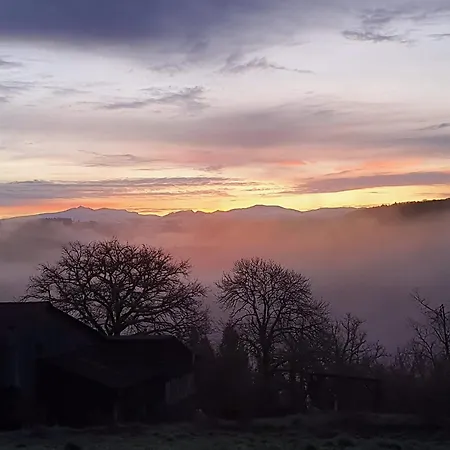 Hébergement de vacances Le Petit 15140