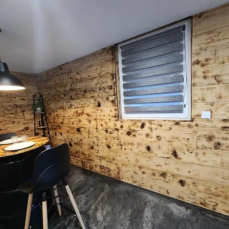 Le Petit 15140 Hébergement de vacances Sainte-Eulalie (Auvergne)